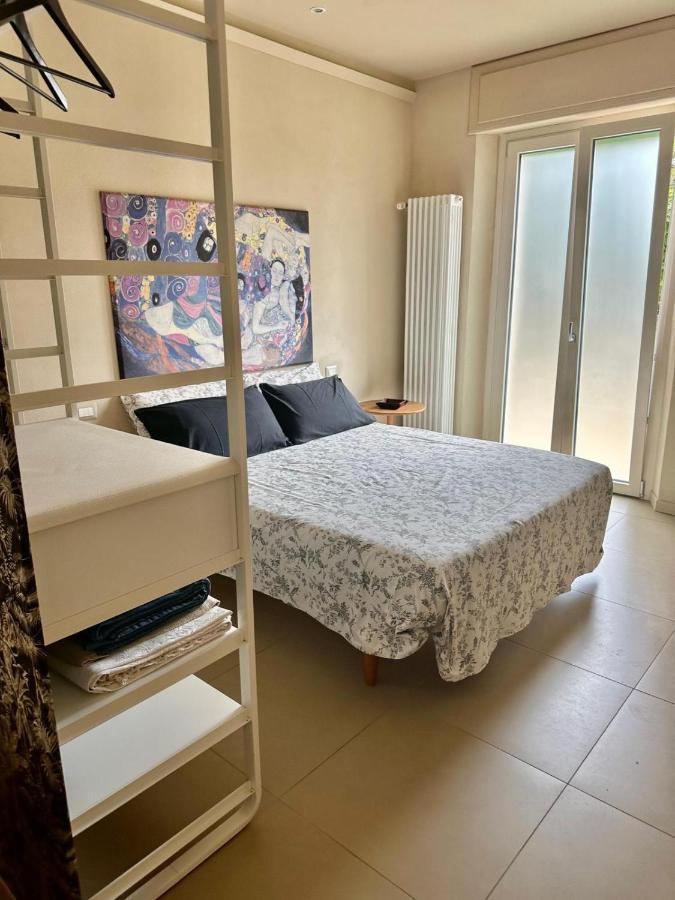 Piccolo Loft In Centro Asti Lägenhet Exteriör bild