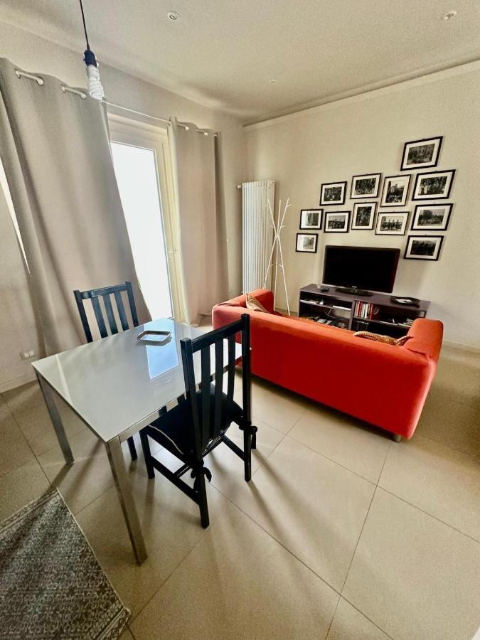 Piccolo Loft In Centro Asti Lägenhet Exteriör bild